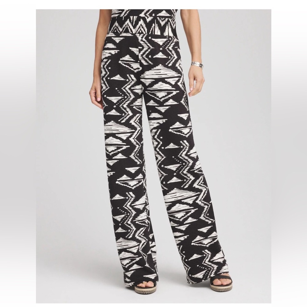 CHICO’S Monochrome Patterned Wide Leg Pants - Picture 4 of 7